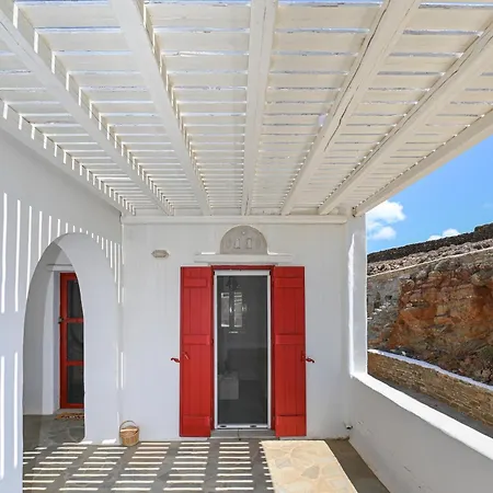 Le Bleu De Tinos *